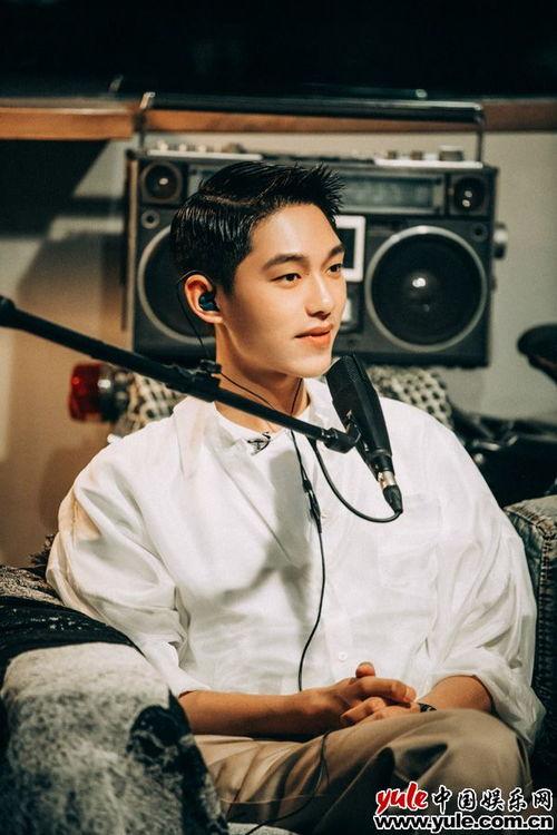 王锵采访爆料视频大全,揭秘娱乐圈幕后真相